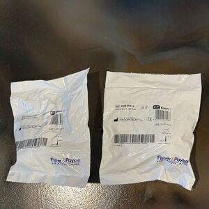 Fisher & Paykel Eson 2 Nasal Seals Size Small NEW
400ESN214 Bundle Of 2